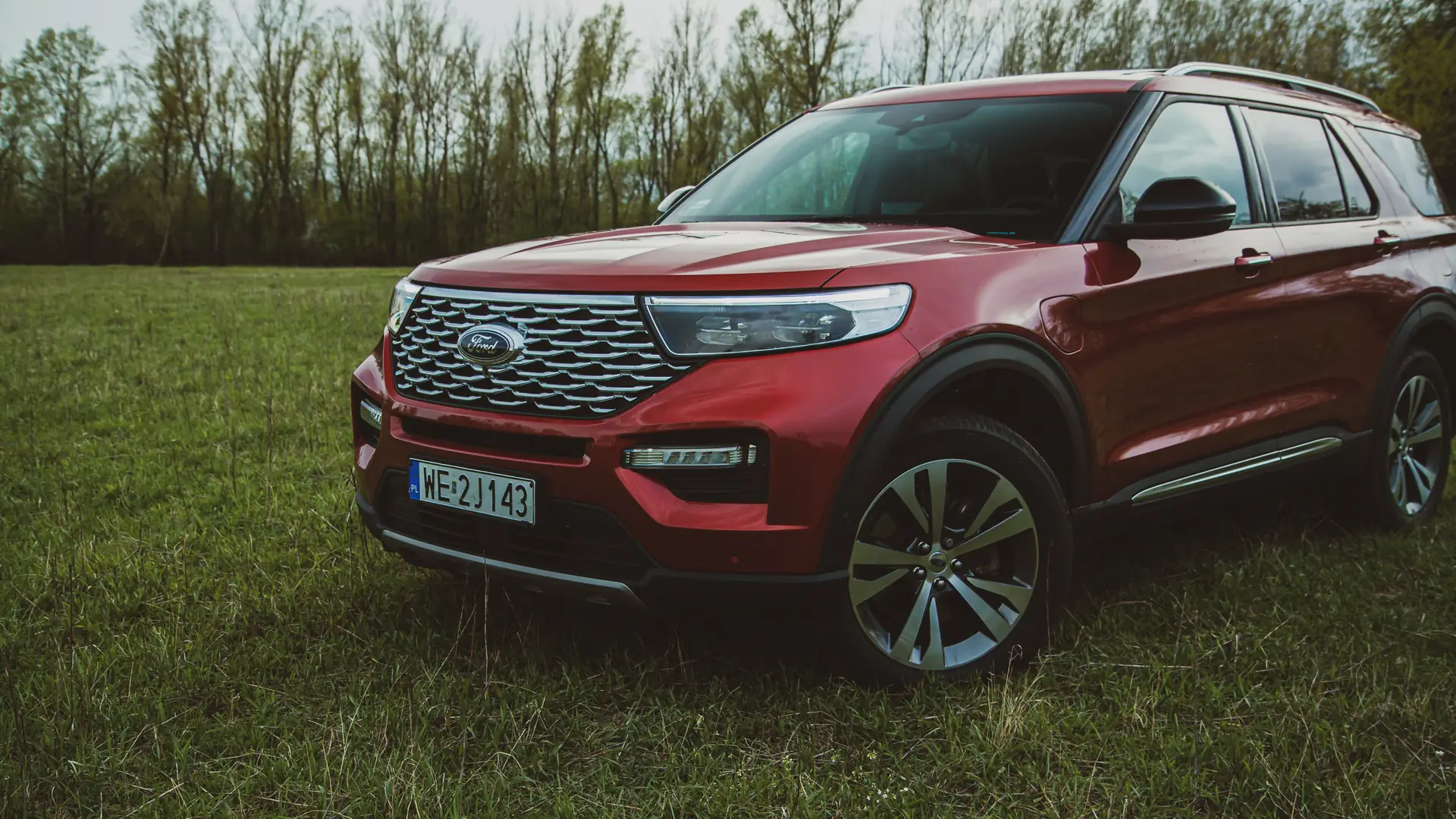 Ford Explorer wraca do Europy po 20 latach. Tym razem jako hybryda