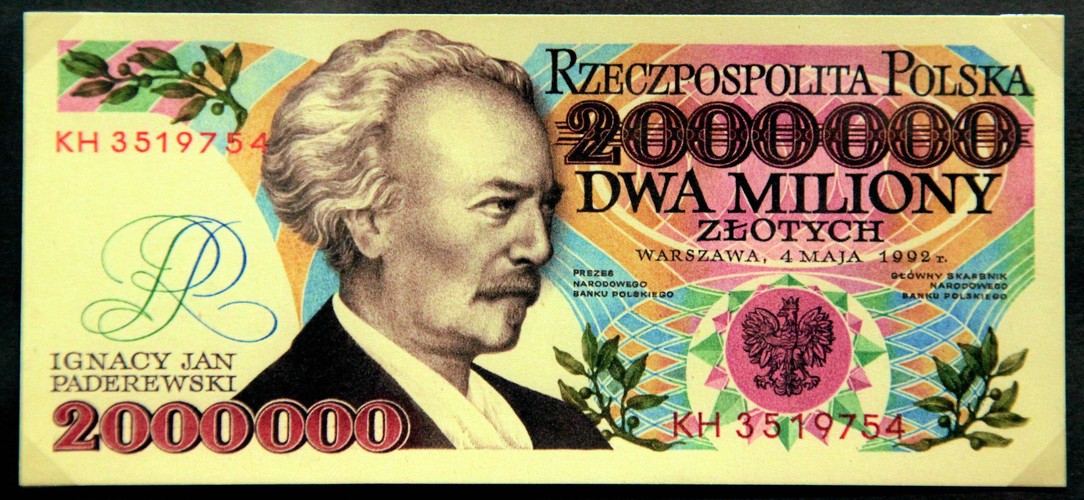 Banknoty polskie. Projektant i grafik ANDRZEJ HEIDRICH