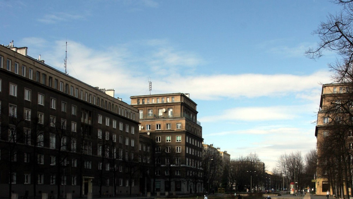 Szalejące burze śnieżne i tornada w Stanach Zjednoczonych, wzrost popularności Radia Maryja, plany oddzielenia dzielnicy Krakowa i stworzenie osobnego miasta, to tylko kilka z dzisiejszych wydarzeń. Przeczytaj piątkowe TOP5!