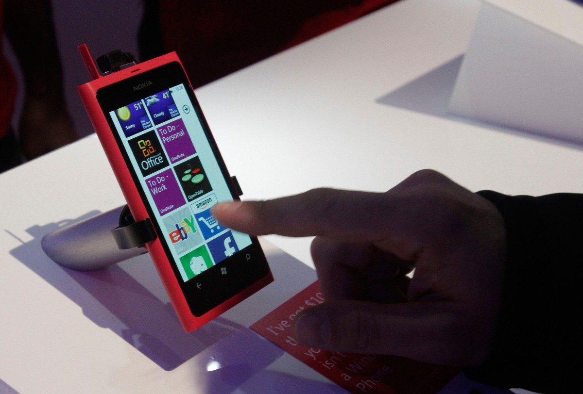 By mieć Windows Phone 8 musisz wymienić telefon