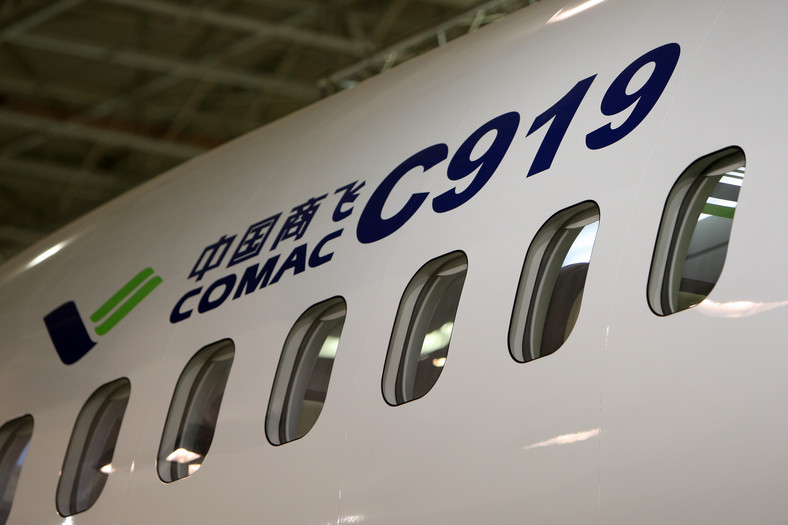 Chiński samolot C919 wyprodukowany przez konsorcjum COMAC (3)