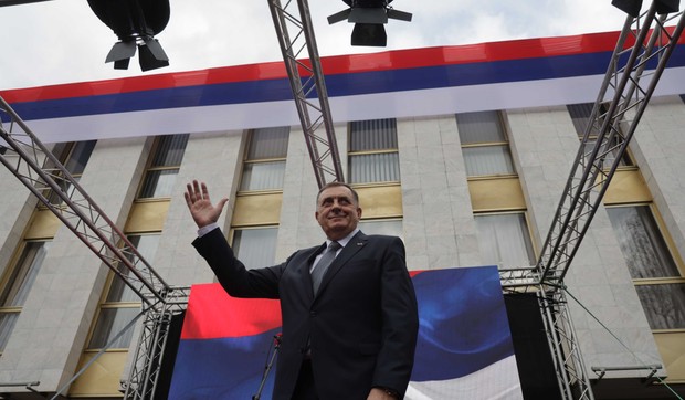 miting podrške miloradu dodiku