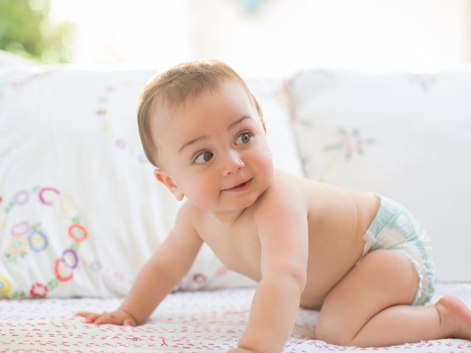 Počinju da puze sa nekada sa 6, a nekada sa 10 meseci 