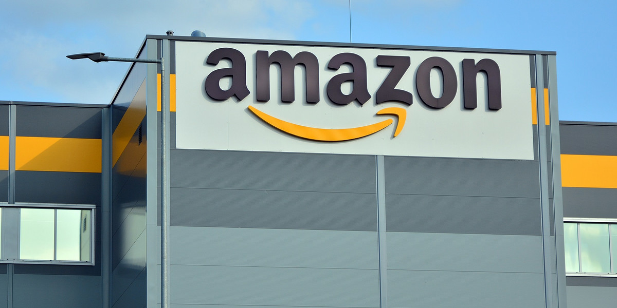 Amazon zwalnia ponad 18 tys. pracowników. 