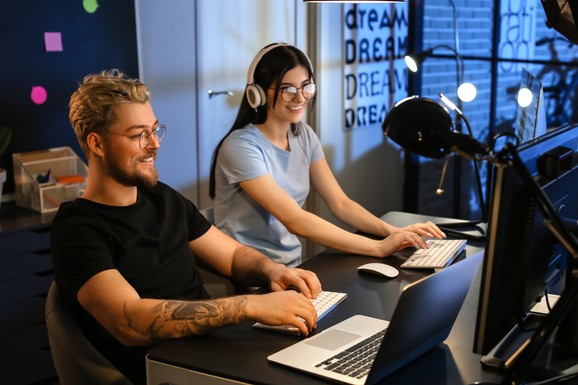 Poreska uprava poslala prijave: Kako izabrati pravi model oporezivanja ako radite kao frilenser i ko je na udaru dodatnog poreza