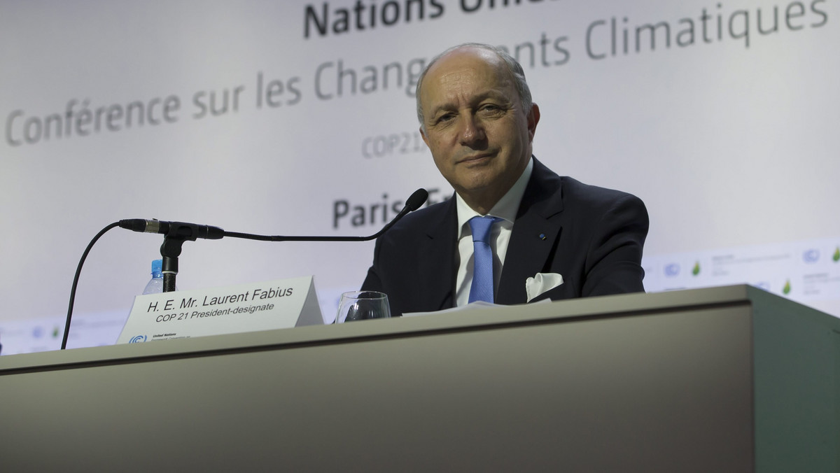 Na dwa dni przed oficjalnym rozpoczęciem światowej konferencji klimatycznej w Paryżu,183 kraje złożyły swoje propozycje wkładu do porozumienia klimatycznego, zobowiązując się do określonego poziomu redukcji emisji CO2 - ogłosił szef COP21 Laurent Fabius.