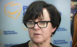 Opozycja krytykuje reformę edukacji: Sen wariata, śniony nieprzytomnie