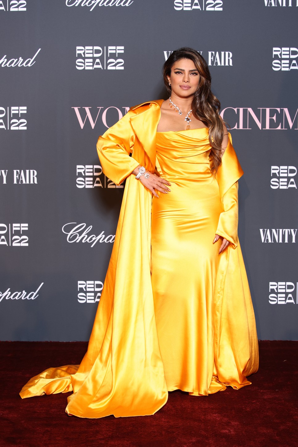 Priyanka a 2022-es Women in Cinema vörös szőnyegén