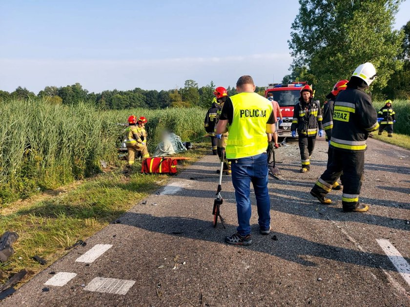 Pijana kobieta wjechała w busa. Miała 4 promile. 10 osób w szpitalu