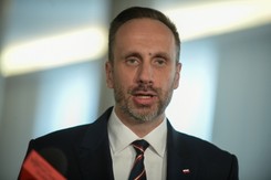 Kowalski: Homoseksualiści w Polsce robią kariery. LGBT chodzi o rewolucję marksistowską