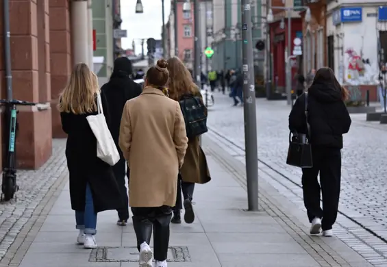 Młodzi Polacy mają już miliard zł do spłacenia. Szokujące dane