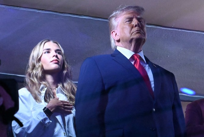 Donald Tramp sa unukom Kai