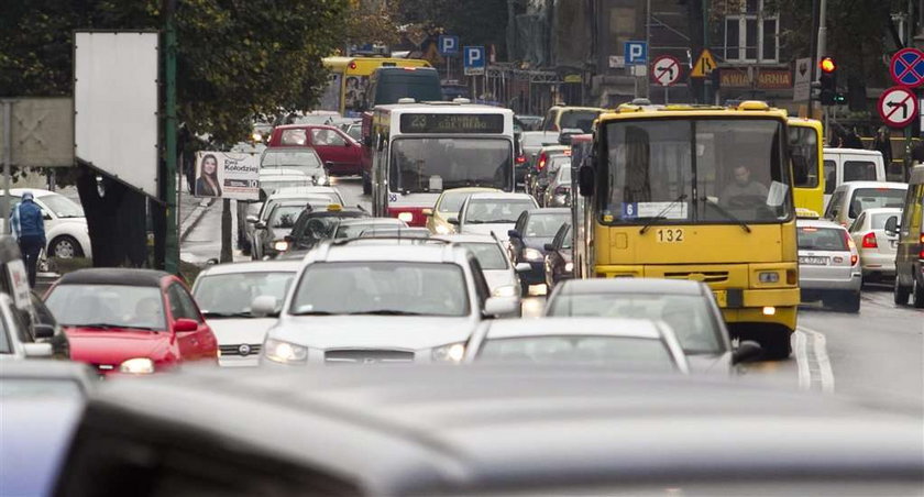 Absurd! Urzędnicy sprawdzą, czy jeździmy w tłoku