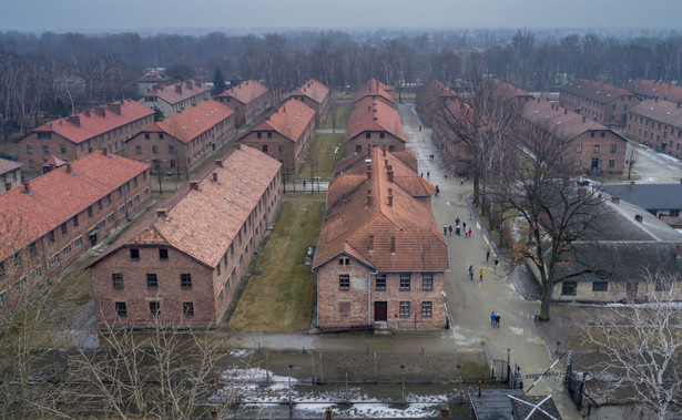 Jan Tomasz Gross w "FT": Polska chce zafałszować historię Holokaustu