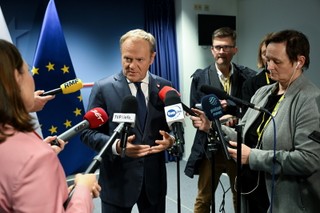 Koalicja Obywatelska na czele sondażu. Tusk komentuje wyniki: Mogę przyjmować zakłady