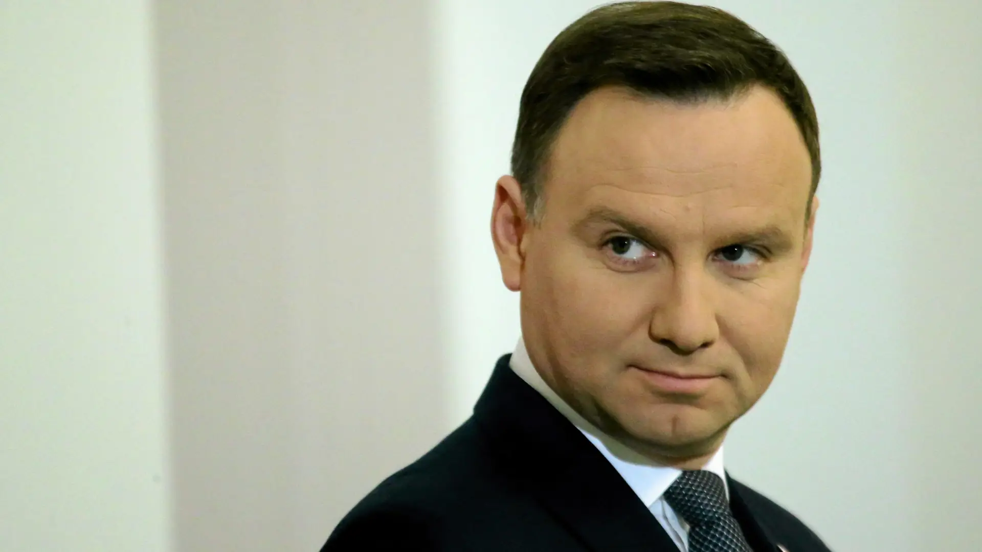 Kurnik vs. Andrzej Duda. Na znanej stronie z grami pojawił się BARDZO dziwny baner