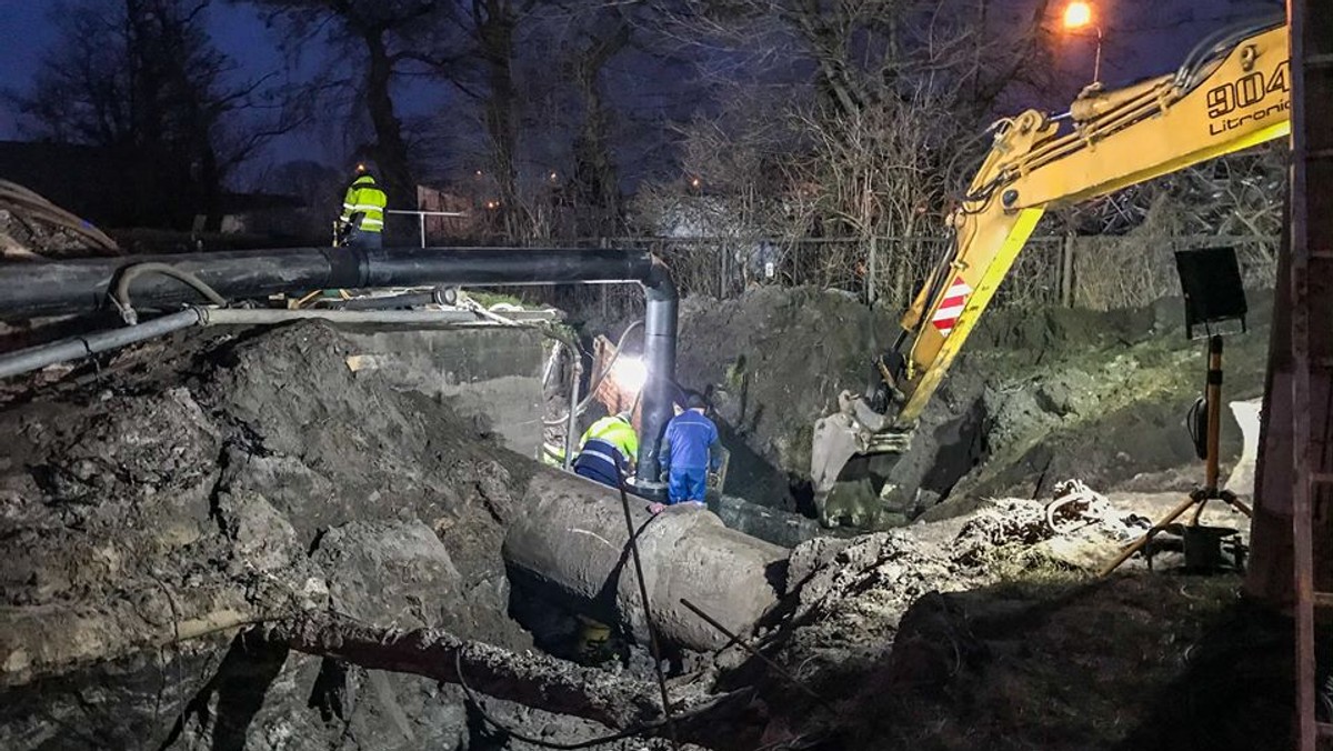 Awaria oczyszczalni ścieków w Swarzewie. Urzędnicy apelują do mieszkańców