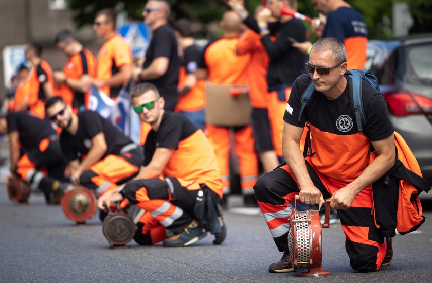 Protest ratowników medycznych w Katowicach