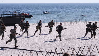 Hel: desant w Normandii na plażach mierzei