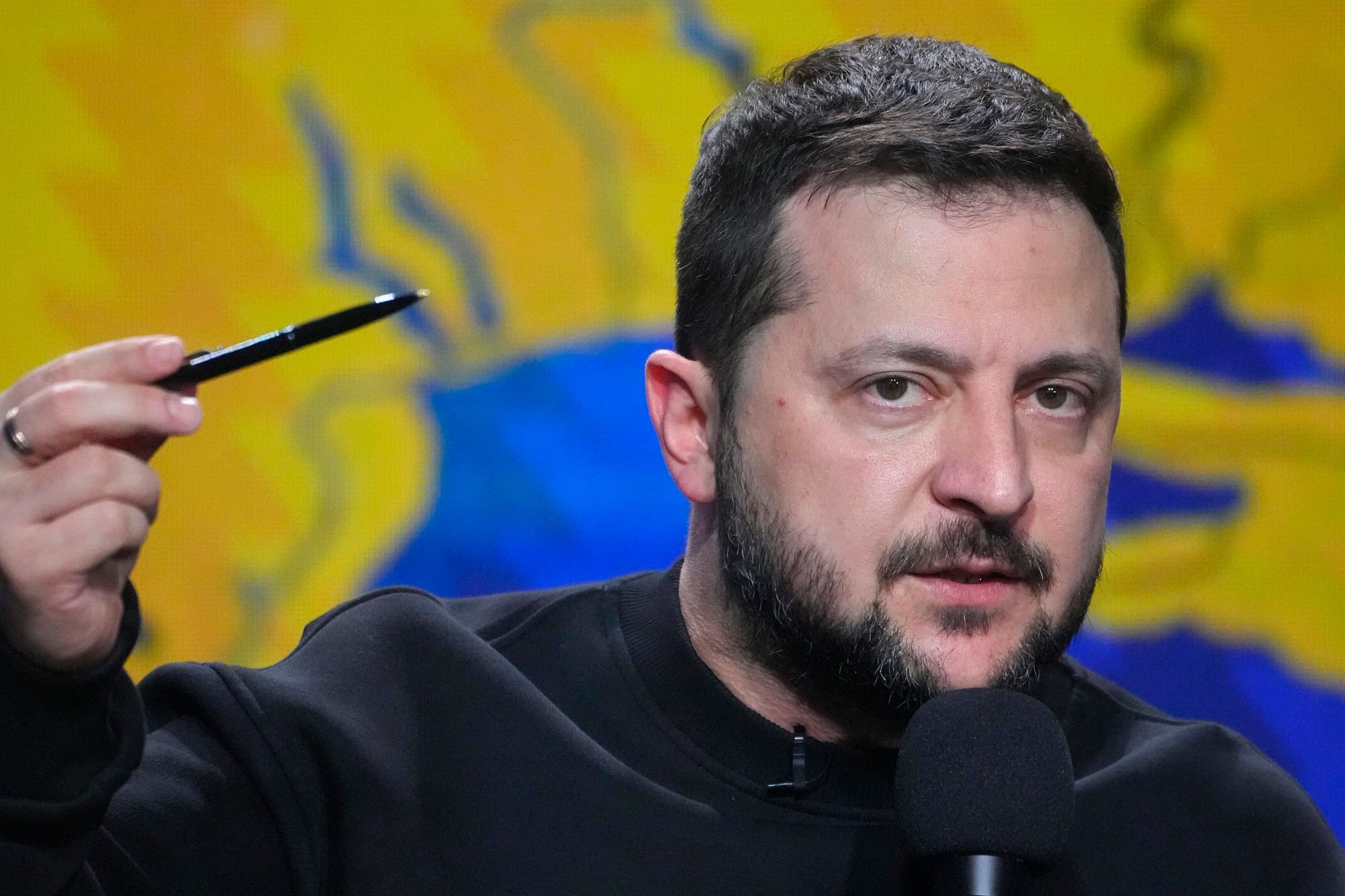 Ukrajinský prezident Volodymyr Zelenskyj počas tlačovej konferencie v Kyjeve.