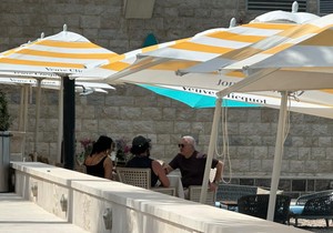 Seka Aleksić sa Veljkom u Crnoj Gori