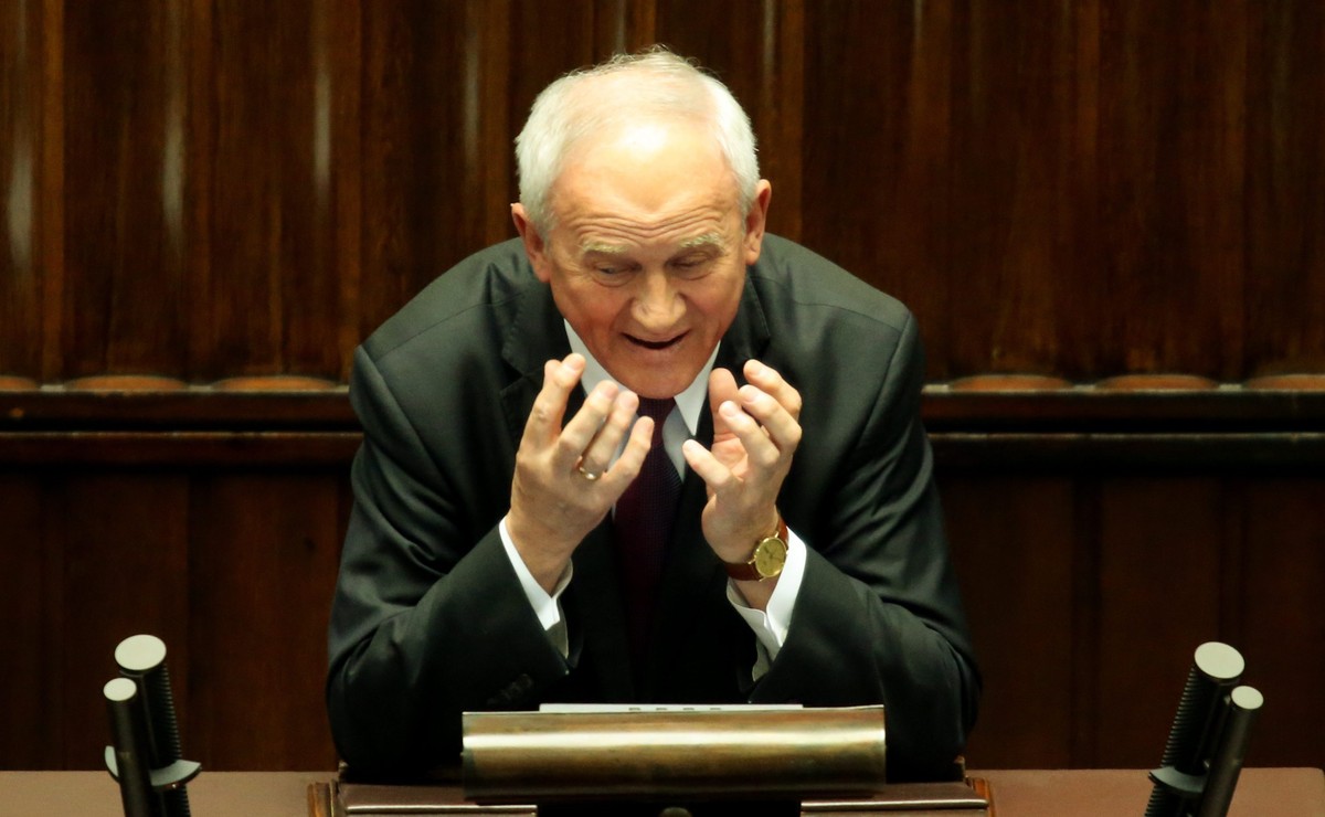 Krzysztof Tchórzewski w czasie sejmowej debaty o wiatrakach