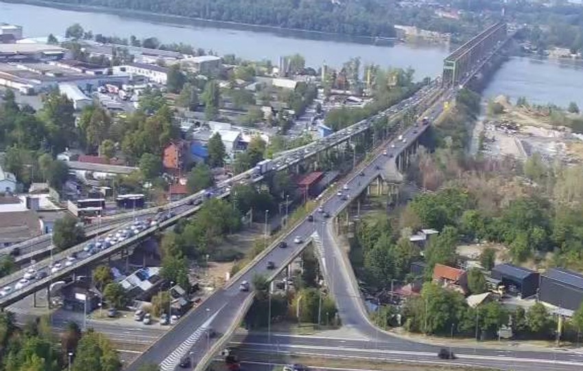 Gužva na Pančevačkom mostu