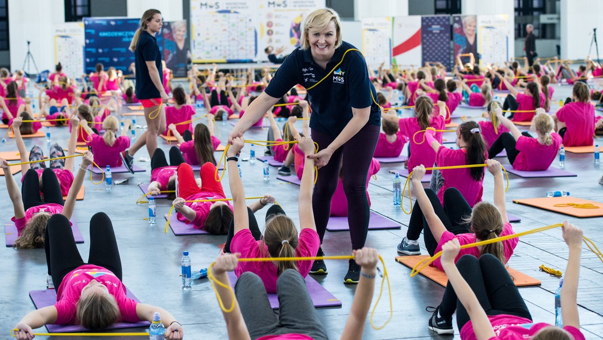 Wybitne mistrzynie sportu spotkają się na przełomie maja i czerwca na niezwykłych lekcjach wychowania fizycznego z uczennicami ze Starogardu Gdańskiego i Krakowa. Ruszyły zapisy chętnych na udział w dwóch odsłonach akcji Otylii Jędrzejczak "Mistrzynie w Szkołach".