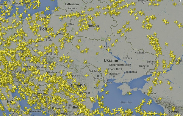 Samoloty nad Europą - 18 lipca 2014 r., godz. 15:30 czasu polskiego. Źródło: FlightRadar24.com