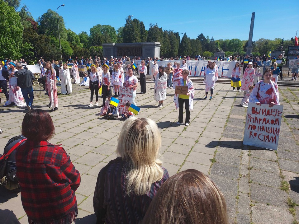 Protest przed Cmentarzem Żołnierzy Radzieckich