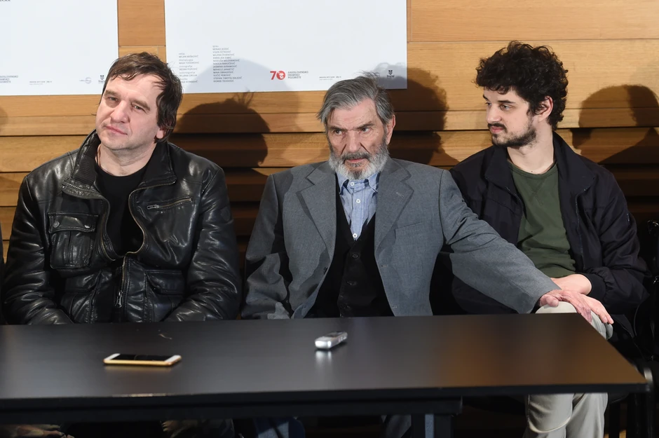 Nenad Jezdić, Miša Janketić i Nikola Rakočević kao deo ekipe predstave "Kralj Betajnove"