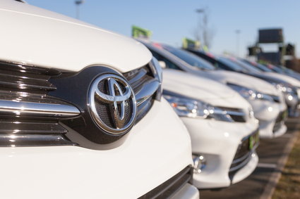 Toyota planuje dogonić VW i sprzedać ponad 10 mln aut w 2020 r.