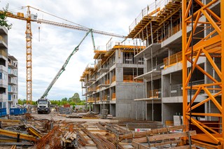 Polska może stracić pieniądze na mieszkania. Powód? 'Panowie w Ministerstwie Rozwoju cały czas się kłócą'