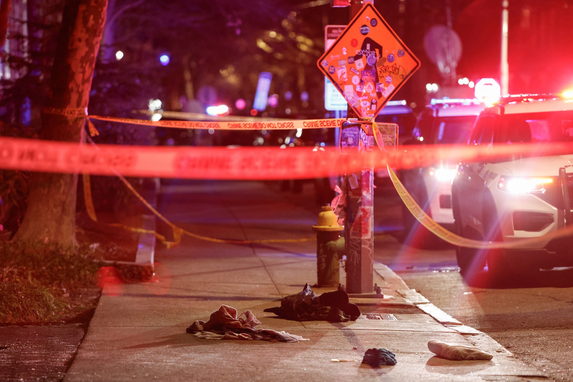 Strelec zabil v budove technickej fakulty Brownovej univerzity dvoch študentov a deväť ďalších zranil.