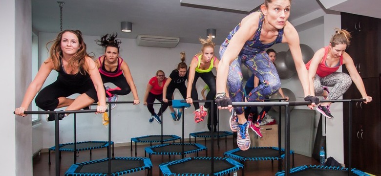 Skakać każdy może? TO trzeba wiedzieć przed rozpoczęciem treningów na trampolinie