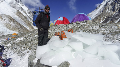 Wyprawa na K2: polscy himalaiści przegonieni przez wiatr