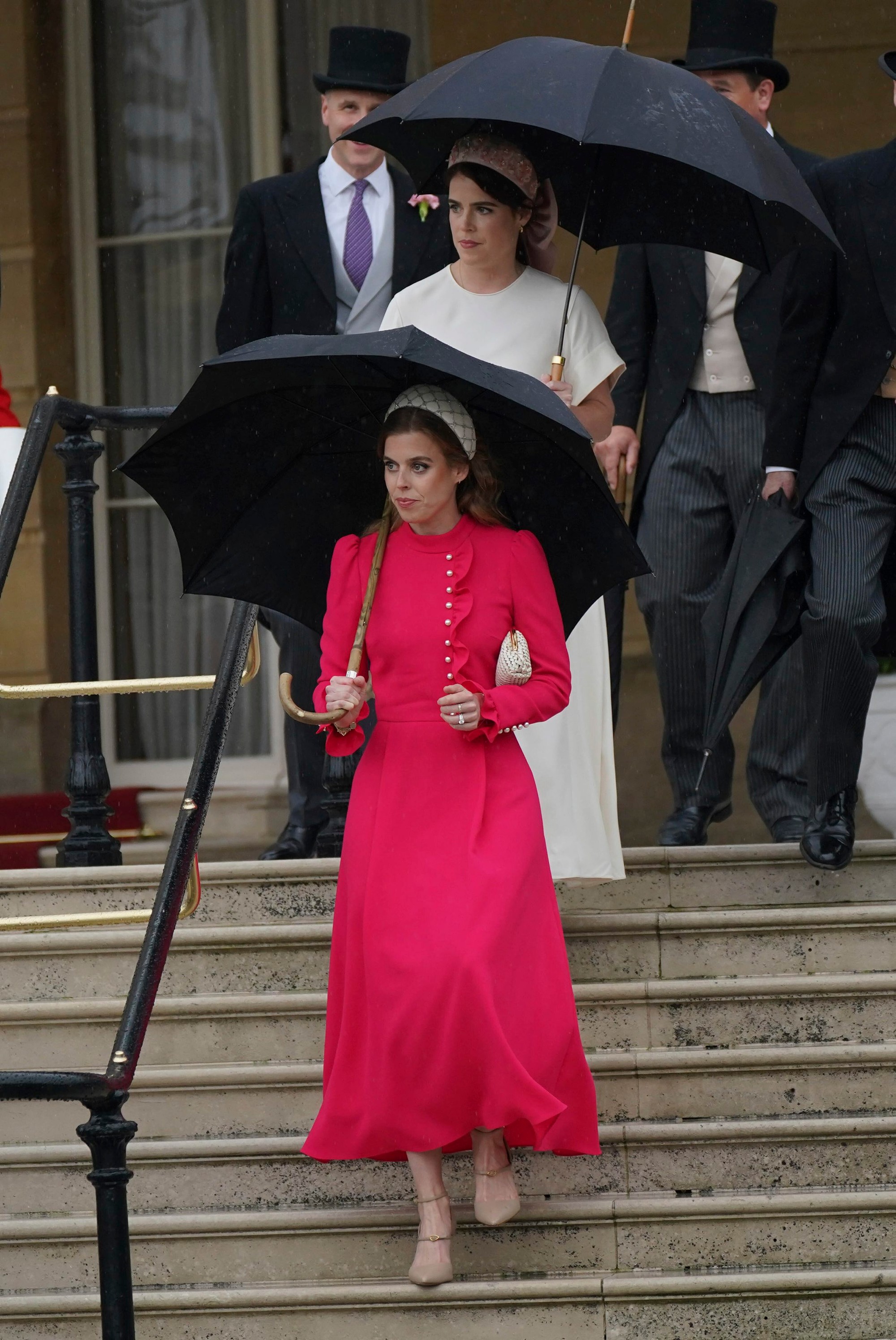 Princezná Beatrice, (vpredu) a princezná Eugenie