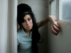 Trzeci tydzień hegemonii Amy Winehouse
