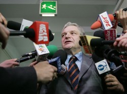 "Oficerów z Naszej-klasy trzeba wyrzucić z pracy"