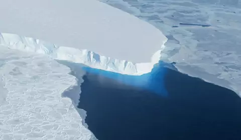 Topi się Lodowiec Zagłady w Antarktyce! Przez globalne ocieplenie poziom wody może wzrosnąć o 60 cm!
