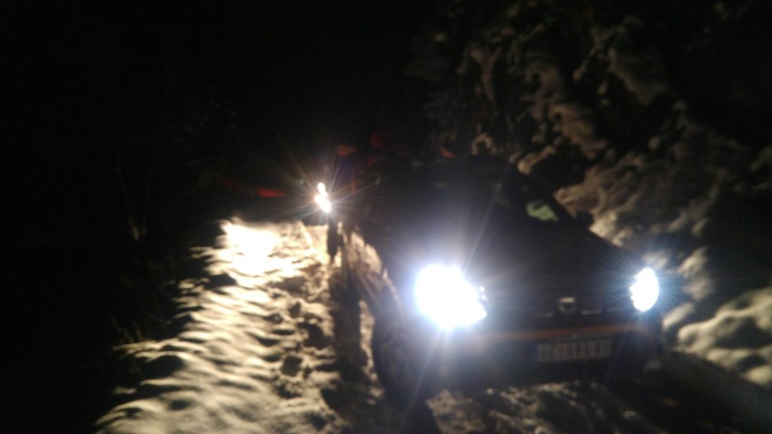 Rusi se zaglavli na uzbrdici vraćajući se iz manastira Uvac