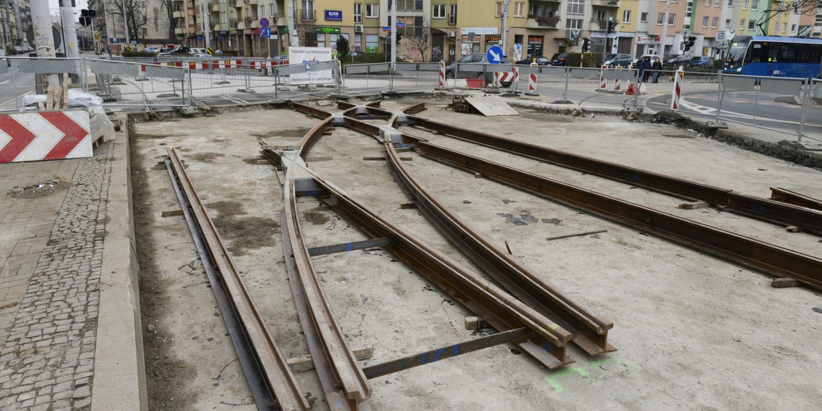 Utrudnienia w okolicy mają potrwać jeszcze niecałe 2 miesiące.