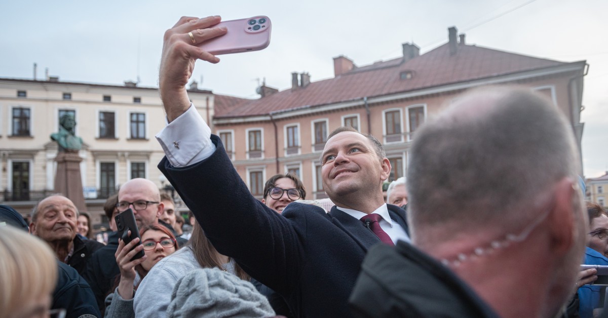 Wybory prezydenckie 2025. Paradoks Nawrockiego - prezes IPN musi mieć poświadczenie bezpieczeństwa, ale Prezydent RP już nie