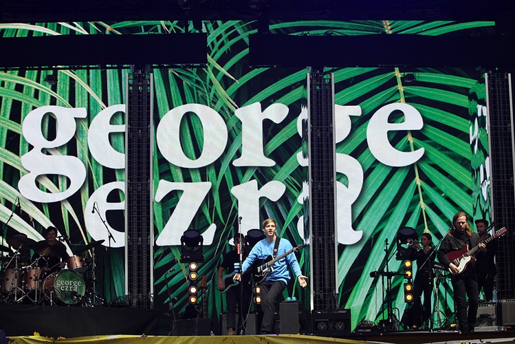 Geogre Ezra na festiwalu Open'er 2017. 01.07.2017.