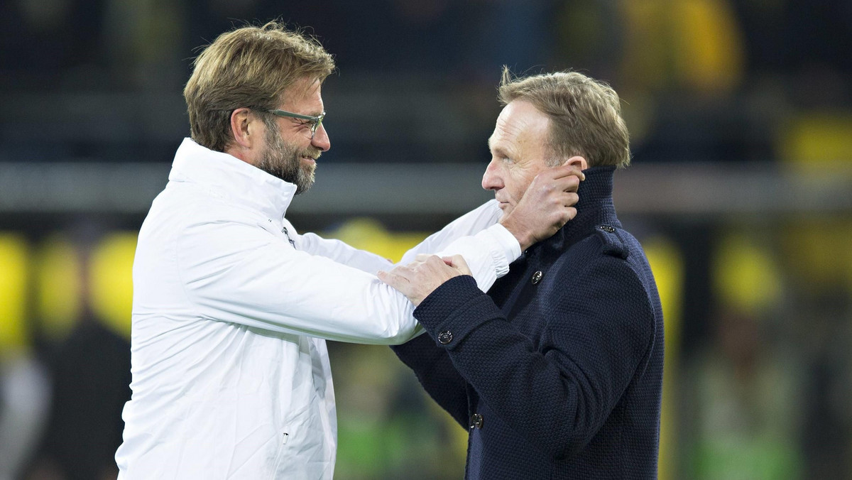 Hans-Joachim Watzke, prezes Borussii Dortmund, która w czwartek rozegra na Anfield Road rewanż z Liverpoolem w ćwierćfinale Ligi Europy, śmieje się, gdy słyszy, że jego klub jest pod większą presją w tym spotkaniu. Pierwszy mecz zakończył się remisem 1:1.