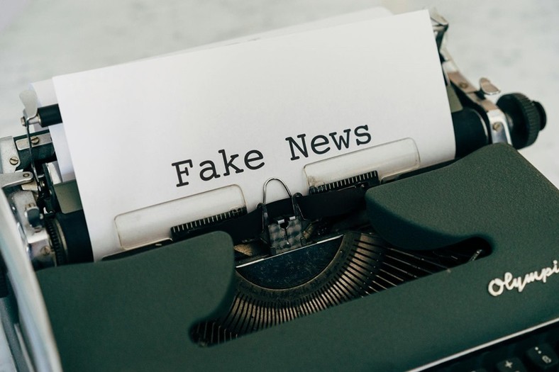 Polska wśród krajów najbardziej narażonych na dezinformację