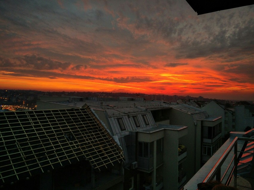 Nestvarno nebo nad Beogradom, foto: A.V.