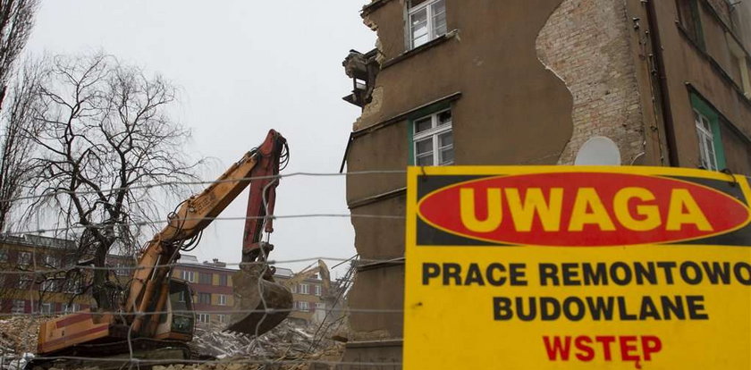 Burzą kamienice w Karbiu