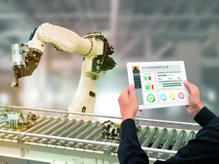 Coraz rzadziej „automatyzacja” oznacza instalację robotów.Taka infrastruktura działa w wielu firmach od dłuższego czasu i wymaga jedynie „spięcia”z systemami IT.