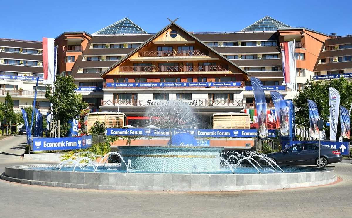 Hotel Gołębiewski w Karpaczu PAP/Maciej Kulczyński
